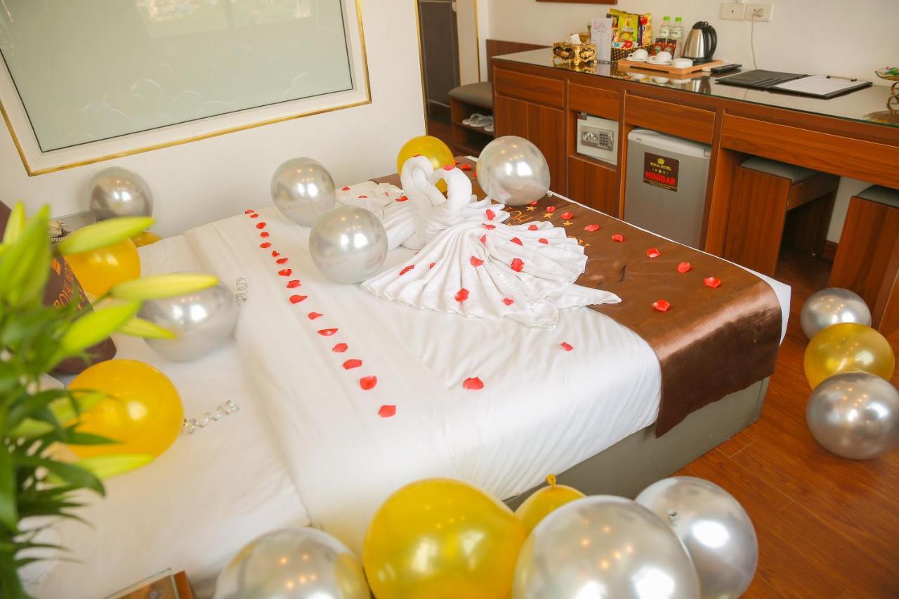 Royal Hotel Hanoï Extérieur photo